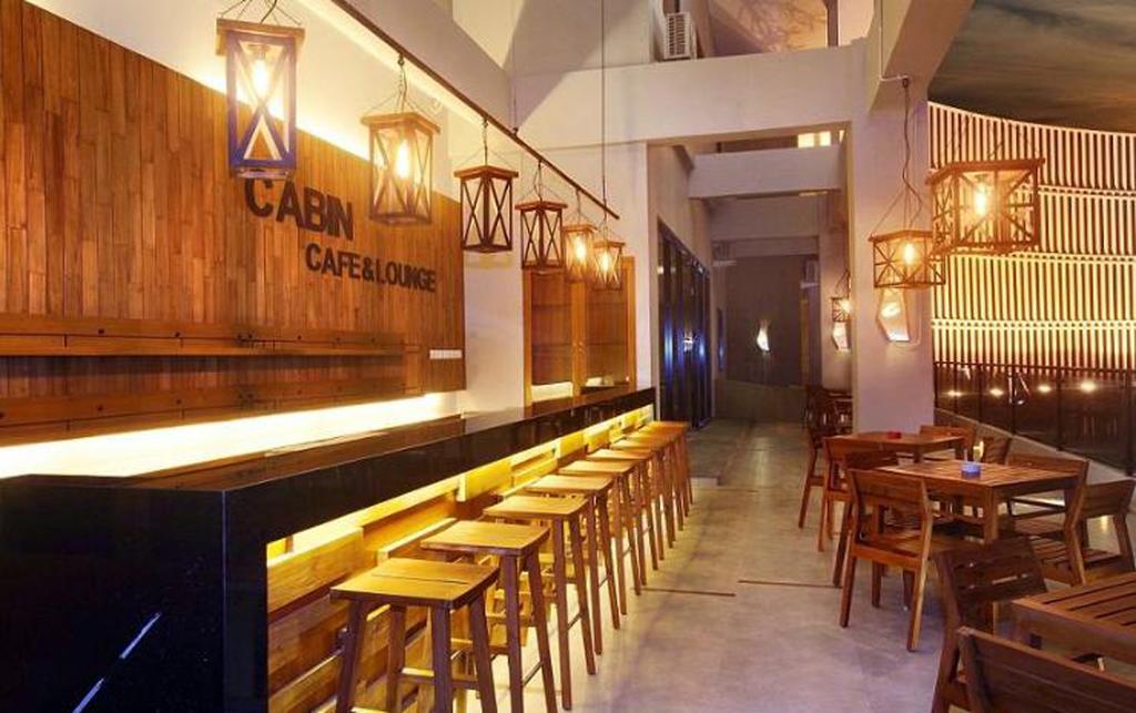Cabin Hotel Jakarta Extérieur photo